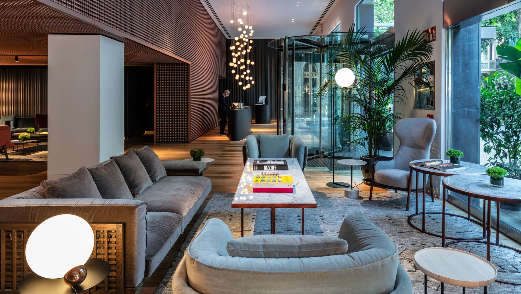 Lounge and lobby at the Sir Victor Hotel